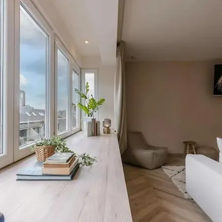 Juan - Stijlvol Met Uitzicht Op De Kaai